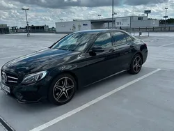 Schwarz Gebraucht 2017 Mercedes C220 AMG line Limousine | 18.490 € (Fairer Preis)