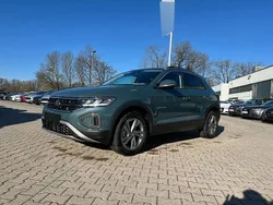 Blau Neu 2025 VW T-Roc Life SUV | 34.389 € (Fairer Preis)