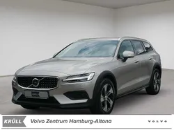 Gold Gebraucht 2022 Volvo V60 CC Plus Kombi | 33.850 € (Guter Preis)