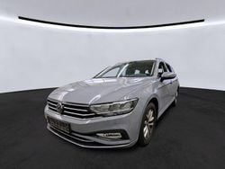 Grau Gebraucht 2022 VW Passat Business Kombi | 18.990 € (Guter Preis)