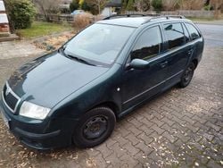 Grün Gebraucht 2006 Skoda Fabia Limousine | 1.100 € (Fairer Preis)
