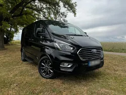 Schwarz Gebraucht 2019 Ford Tourneo Custom Titanium X Van / Kleinbus | 35.500 € (Etwas zu teuer)