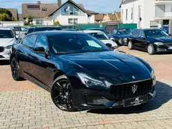 Schwarz Gebraucht 2020 Maserati Quattroporte Limousine | 53.990 € (Fairer Preis)