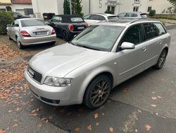 Silber Gebraucht 2004 Audi A4 Kombi | 850 € (Superpreis)
