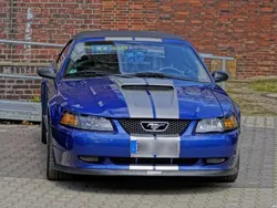Blau Gebraucht 2002 Ford Mustang GT Cabrio | 9.999 €