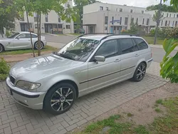 Silber Gebraucht 2004 BMW 330 Kombi | 4.200 € (Superpreis)
