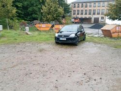 Blau Gebraucht 2002 Ford Fiesta Kleinwagen | 550 €