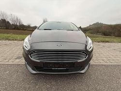 Magneticgrau (metallic) Gebraucht 2016 Ford S-MAX Business Edition Van / Kleinbus | 12.995 € (Fairer Preis)