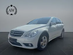 Weiß Gebraucht 2009 Mercedes R350 AMG Van / Kleinbus | 8.999 € (Fairer Preis)