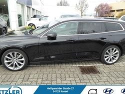Schwarz Gebraucht 2020 Volvo V60 Momentum Kombi | 25.900 € (Superpreis)