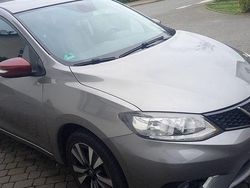 Grau Gebraucht 2016 Nissan Pulsar Limousine | 6.800 €