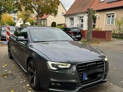 Grau Gebraucht 2014 Audi A5 S-Line Coupé | 16.000 €