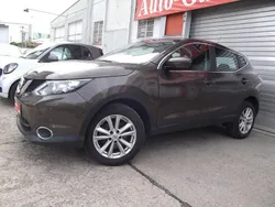 Bronze metallic Gebraucht 2015 Nissan Qashqai Acenta SUV | 12.990 € (Fairer Preis)