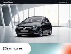 Nachtschwarz Gebraucht 2021 Mercedes B250 Progressive Van / Kleinbus | 19.932 €