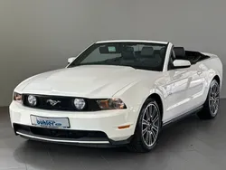 Weiß Gebraucht 2011 Ford Mustang Convertible Cabrio | 26.990 € (Etwas zu teuer)