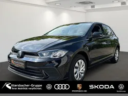(deep black perleffekt) Gebraucht 2022 VW Polo Life Limousine | 19.340 € (Fairer Preis)