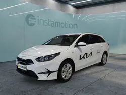 Weiß Gebraucht 2025 Kia Ceed Sportswagon Vision Kombi | 29.349 € (Fairer Preis)