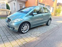 Grün Gebraucht 2005 Mercedes A180 Avantgarde Limousine | 2.599 €