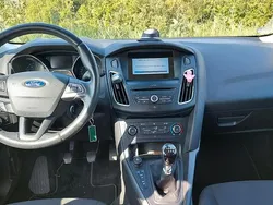 Rot Gebraucht 2018 Ford Focus Business Edition Kombi | 9.555 € (Guter Preis)
