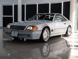 Weiß Gebraucht 1990 Mercedes SL300 Cabrio | 17.700 €