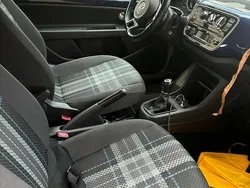 Blau Gebraucht 2016 VW up! Kleinwagen | 5.900 € (Guter Preis)