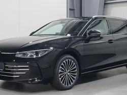 Schwarz Gebraucht 2024 VW Passat Elegance Kombi | 44.090 €