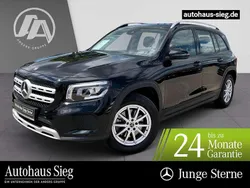 Nachtschwarz Gebraucht 2023 Mercedes GLB200 SUV | 38.374 € (Etwas zu teuer)