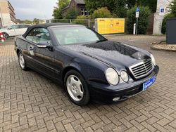 Violett Gebraucht 2001 Mercedes CLK200 Elegance Cabrio | 6.499 € (Superpreis)
