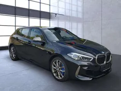 Black sapphire metallic Gebraucht 2023 BMW 135 M Sport Kleinwagen | 37.599 € (Fairer Preis)