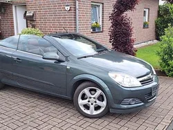 Grün Gebraucht 2008 Opel Astra Cabriolet Cabrio | 4.400 € (Fairer Preis)