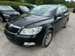 Schwarz Gebraucht 2013 Skoda Octavia Ambition Kombi | 3.800 €
