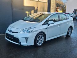 Weiß Gebraucht 2015 Toyota Prius Comfort Limousine | 9.950 €