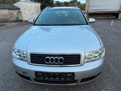 Silber Gebraucht 2004 Audi A4 Kombi | 2.250 € (Fairer Preis)