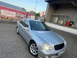 Gebraucht 2006 Mercedes C220 Limousine | 3.250 € (Fairer Preis)