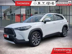 Schneewei Gebraucht 2024 Toyota Corolla Cross Team SUV | 35.490 € (Guter Preis)
