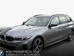 Grau Gebraucht 2022 BMW 320 Kombi | 28.980 € (Fairer Preis)
