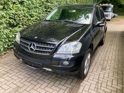 Schwarz Gebraucht 2006 Mercedes ML350 AMG SUV | 8.950 € (Fairer Preis)