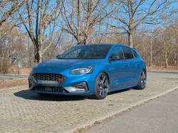 Blau Gebraucht 2019 Ford Focus ST Limousine | 22.399 € (Fairer Preis)