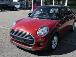 Blazing red ii metallic Gebraucht 2017 Mini Cooper Pepper Kleinwagen | 9.200 € (Superpreis)