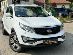 Weiß Gebraucht 2015 Kia Sportage Spirit SUV | 12.490 € (Fairer Preis)