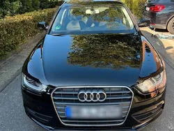 Schwarz Gebraucht 2013 Audi A4 Attraction Kombi | 8.150 € (Guter Preis)