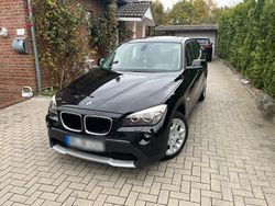 Schwarz Gebraucht 2011 BMW X1 SUV | 8.390 € (Fairer Preis)