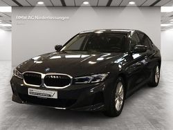 Grau Gebraucht 2022 BMW 320e Sport Line Limousine | 33.700 € (Teuer)