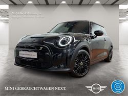 Schwarz Gebraucht 2022 Mini Cooper SE Kleinwagen | 20.480 € (Etwas zu teuer)