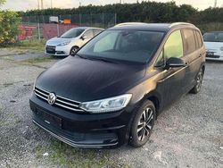 Schwarz Gebraucht 2019 VW Touran IQ Drive Van / Kleinbus | 22.790 € (Fairer Preis)