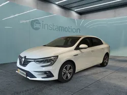Weiß Gebraucht 2021 Renault Mégane IV Limousine | 20.040 € (Fairer Preis)
