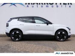 Weiss Gebraucht 2024 Volvo EX30 Performance SUV | 36.990 € (Fairer Preis)
