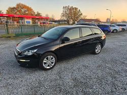 Schwarz Gebraucht 2014 Peugeot 308 Active Kombi | 4.950 € (Fairer Preis)