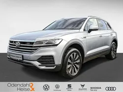 Antimonsilber (metallic) Gebraucht 2022 VW Touareg Basis SUV | 39.850 € (Superpreis)