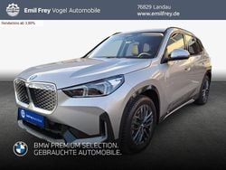 Spacesilber metallic Gebraucht 2025 BMW iX1 xLine SUV | 45.690 € (Guter Preis)